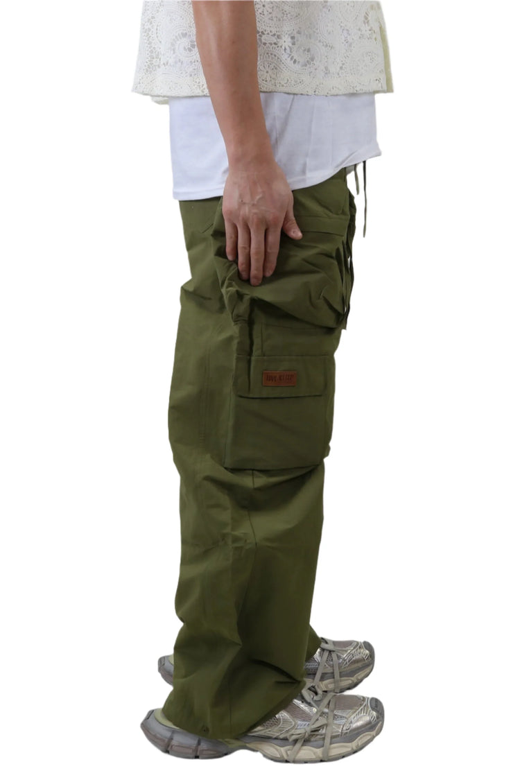 VONT FINE TWILL NYLON BAGGY FIT CARGO PANTS side profile